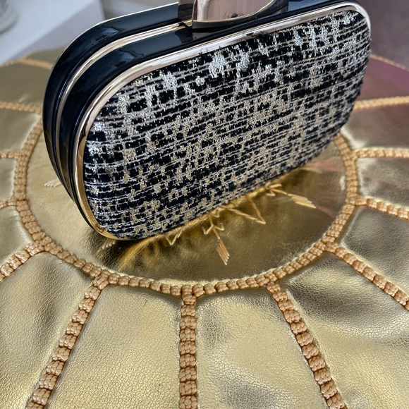 Express Clutch Clasp date night wedding formal Purse - Picture 3 of 5